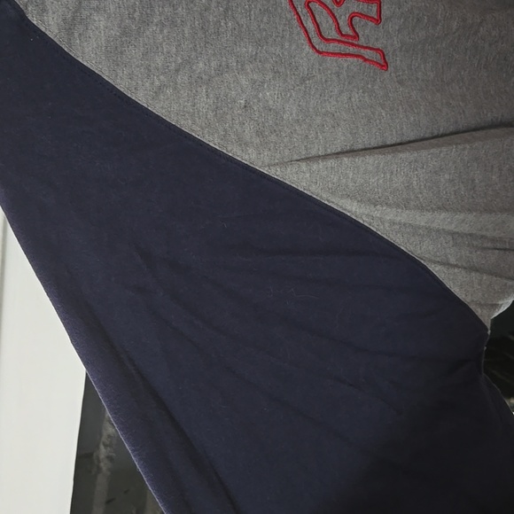 Reebok Gray and Navy Raglan Shirt - Picture 3 of 8